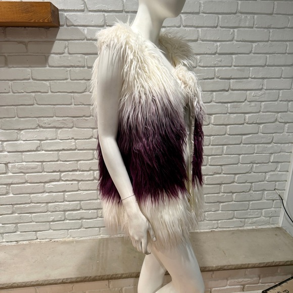 Ombre Faux Fur Vest Cream Plum Purple Shaggy Statement Festival Boho Glam BNWT - Picture 2 of 16
